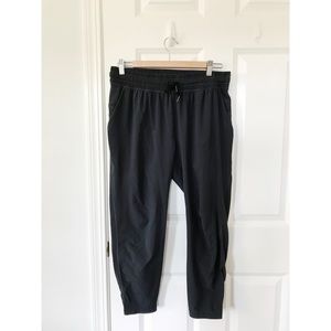 LULULEMON | Namaskar Crop - Melanite Color